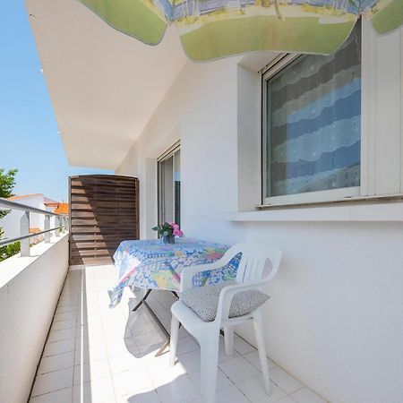 Gorgeous Apartment In Royan With Kitchen Exterior foto